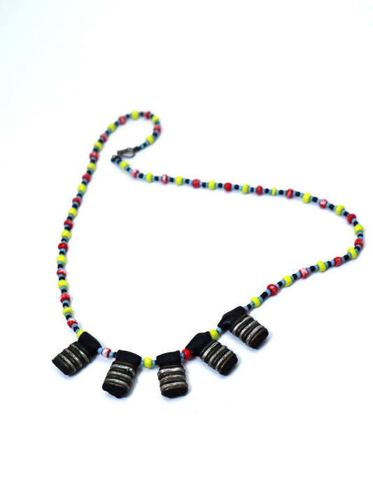 ボロロ人のネックレス/レザートップ