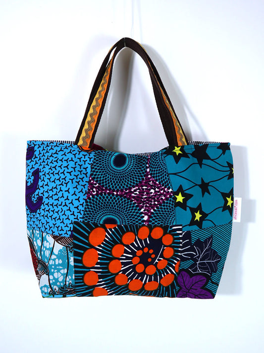 アップサイクルのパッチワーク・モチーフ・トートバッグ/ブルー×レッドコーム