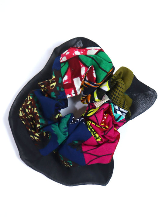 アフリカンプリントのパッチワークシュシュ・ブラックのオーガンジー