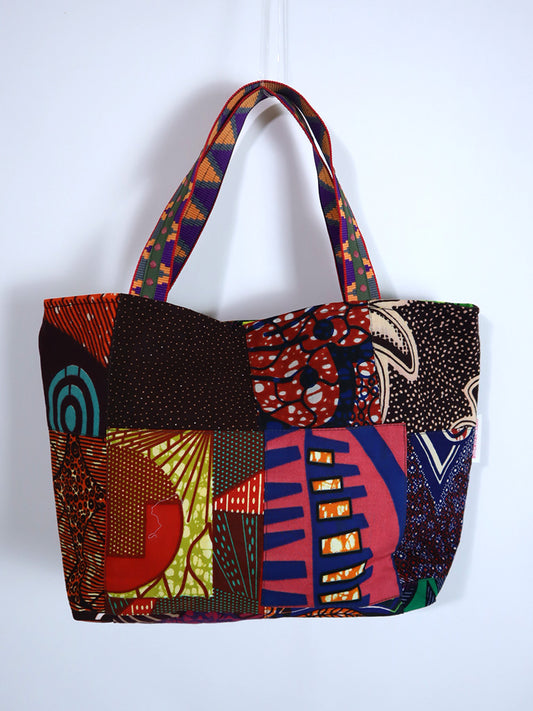 アップサイクルのパッチワーク・モチーフ・トートバッグ/レッドエレファント