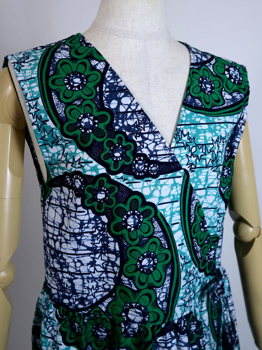 ポケット付きスリーブレスのカシュクール・ラップ・ワンピース/ターコイズスター&グリーンフラワームーン