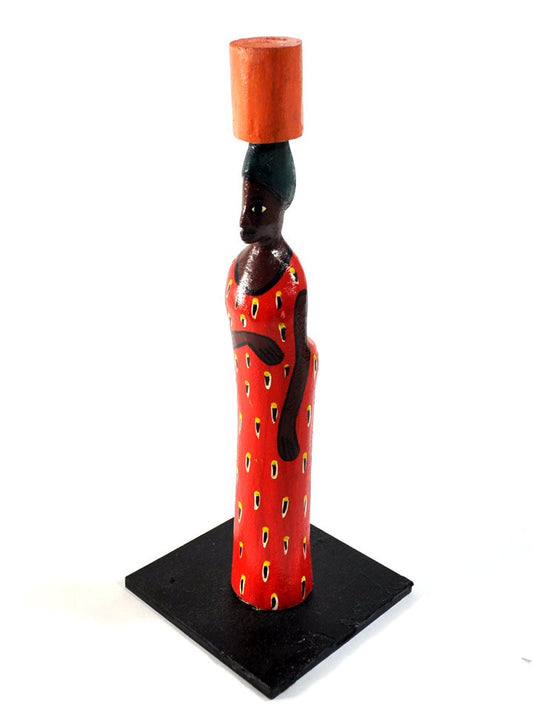 木彫り人形・赤いドレスのチポさん