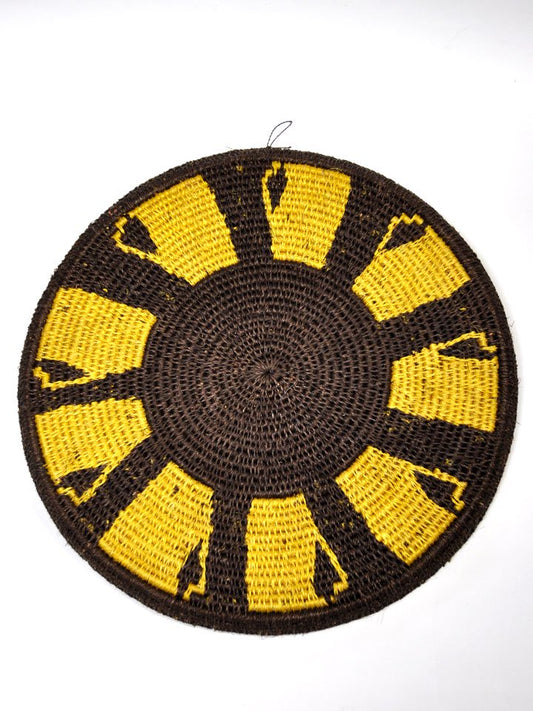 アフリカ(ジンバブエ)のサイザルバスケット/平かごフラット型LL・イエローカップ