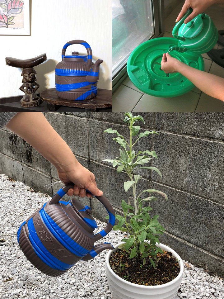 プラスチックのケトル型水差し レッド