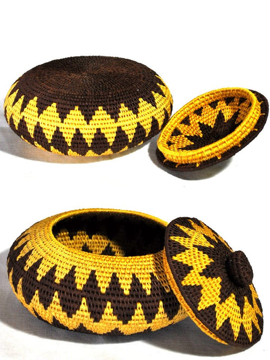 アフリカ(ジンバブエ)のサイザルバスケット/フタ付きポット型(壺)LL・イエロー×ブラウンウェーブ