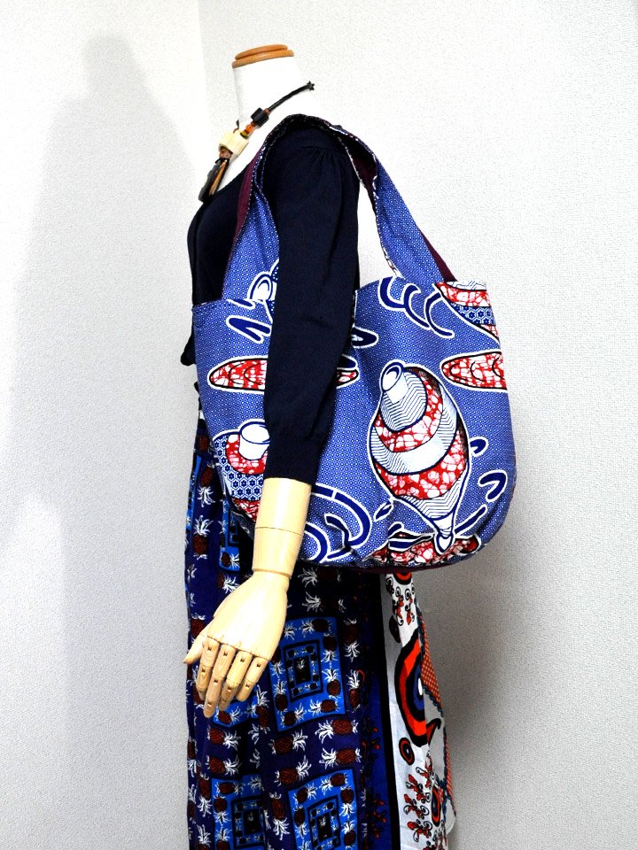 リネンのリバーシブルバッグ・ブルー×赤いコマ(リネン色ボルドー)