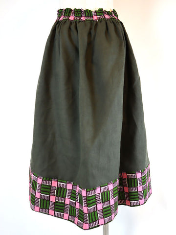 リネンのポケット付きギャザー切り替えスカート・ピンク×グリーン（リネン色カーキ）