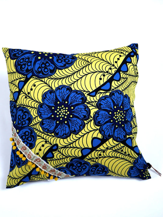 アフリカンプリントの表裏別柄デコラティブ・クッション 1003b