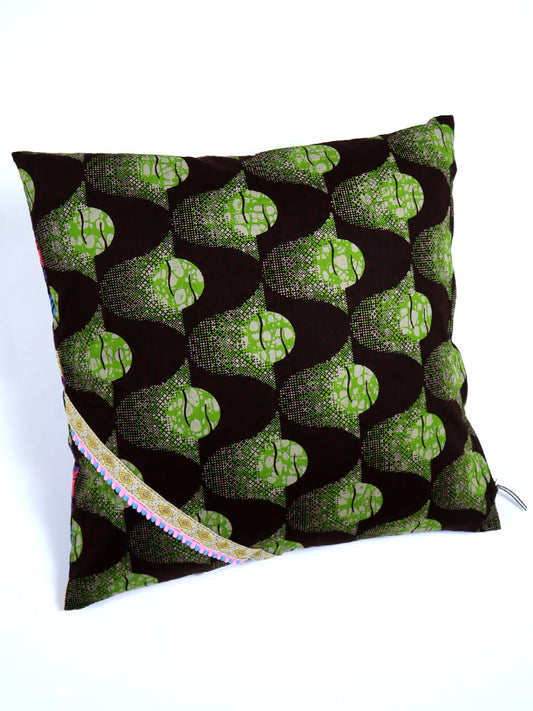 アフリカンプリントの表裏別柄デコラティブ・クッション 1003i