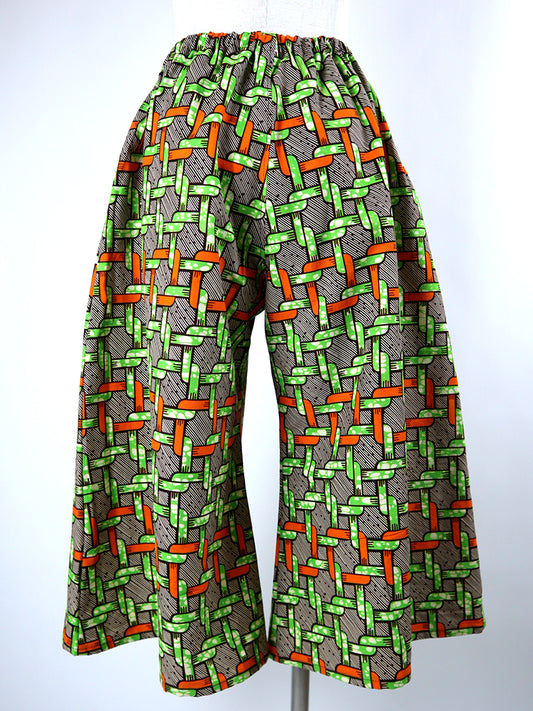 ポケット付きガウチョパンツ/緑と橙のチェーン