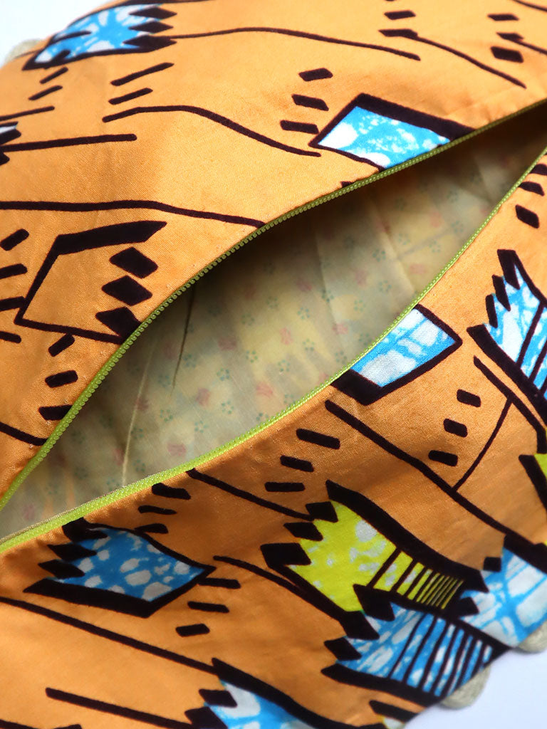 アフリカンプリントのお魚ポーチ・オレンジ