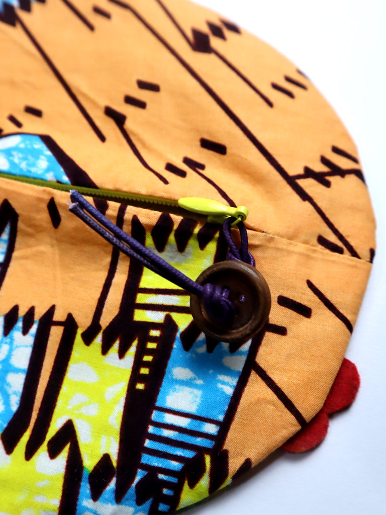 アフリカンプリントのお魚ポーチ・オレンジ