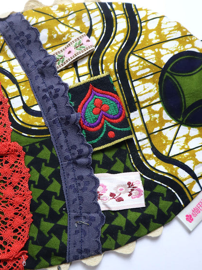 アフリカンプリントのお魚ポーチ・オーカー