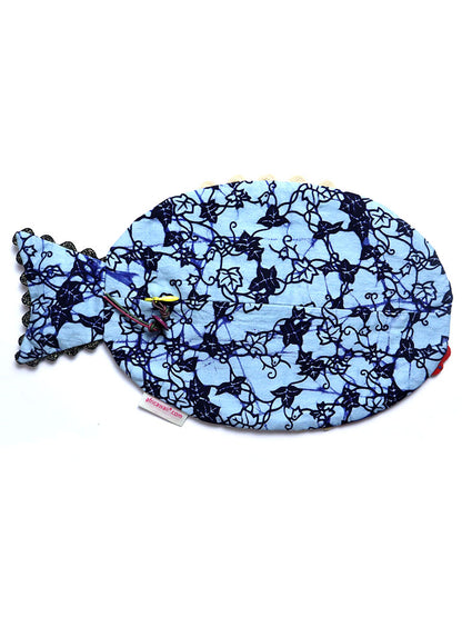 アフリカンプリントのお魚ポーチ・ライトブルー