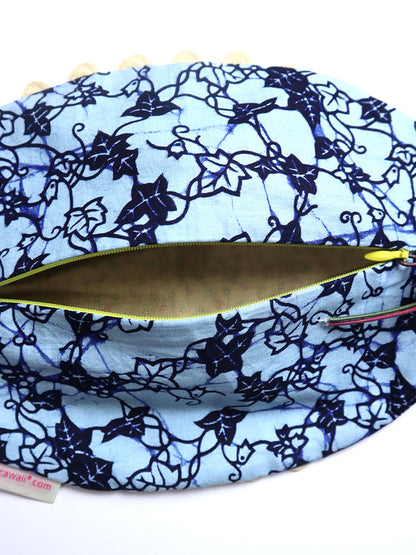 アフリカンプリントのお魚ポーチ・ライトブルー