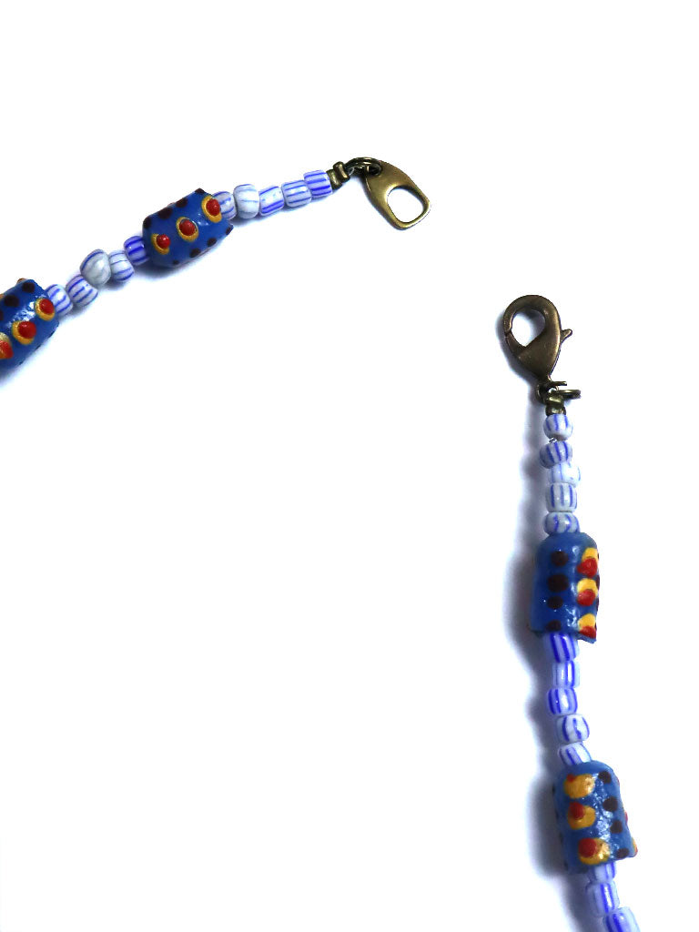 再生ガラスビーズのネックレス 5121a