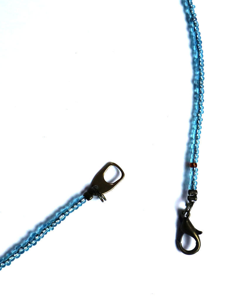 再生ガラスビーズのネックレス 5121d