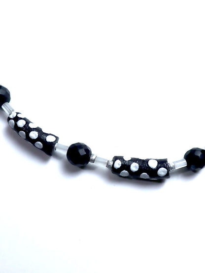 再生ガラスビーズのネックレス 5121e