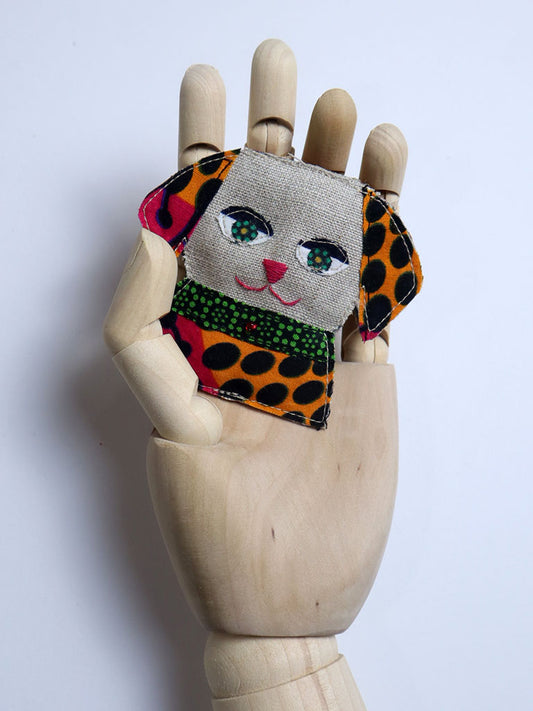 布ブローチ/60104d