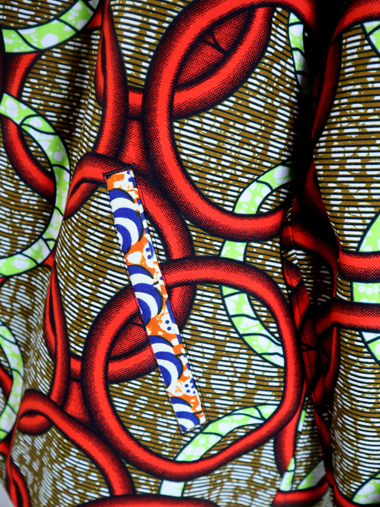 ポケット付きジップアップパーカー・レッドリングス