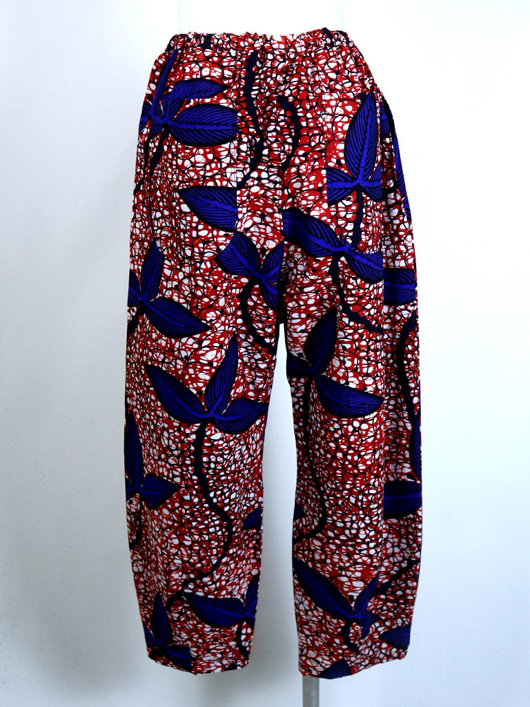 前後ポケット付きコクーンパンツ/レッド×ブルーの三つ葉