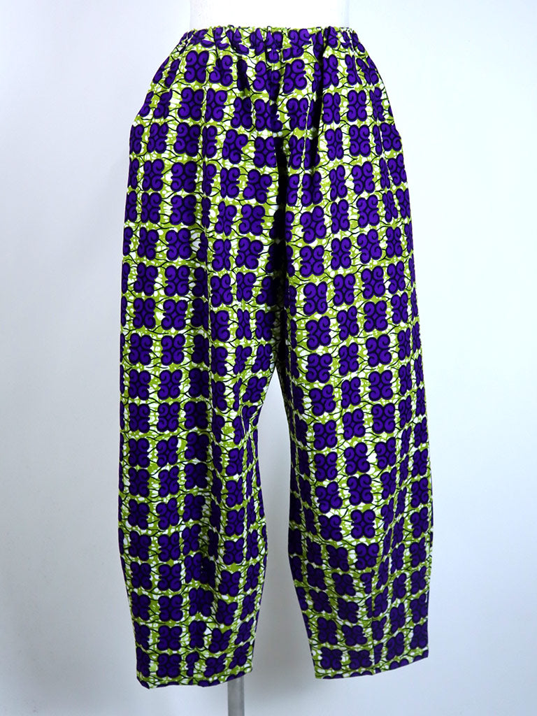 前後ポケット付きコクーンパンツ/グリーン×パープルスタンプ