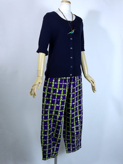 前後ポケット付きコクーンパンツ/グリーン×パープルスタンプ