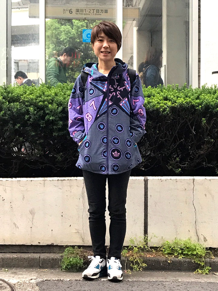 ポケット付きジップアップパーカー・ブルー×ブラウンスクエア