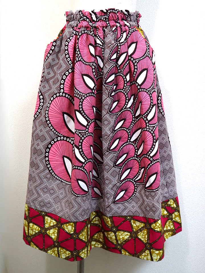 ポケット付きギャザー切り替えスカート・ピンクフェザー×トライアングル