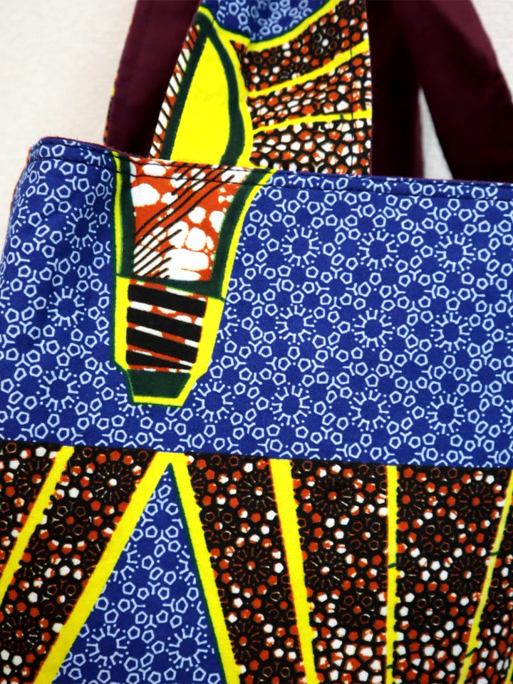 リネンのリバーシブルバッグ・ブルー×ライト（リネン色ボルドー）