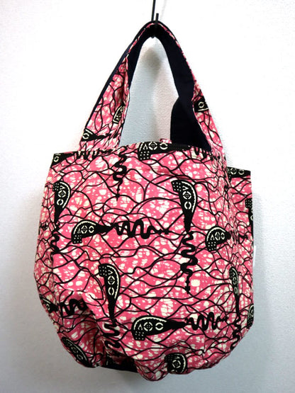 リネンのリバーシブルバッグ・ピンク×コークスクリュー（リネン色ネイビー）