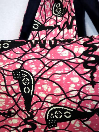 リネンのリバーシブルバッグ・ピンク×コークスクリュー（リネン色ネイビー）