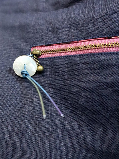 リネンのリバーシブルバッグ・ピンク×コークスクリュー（リネン色ネイビー）